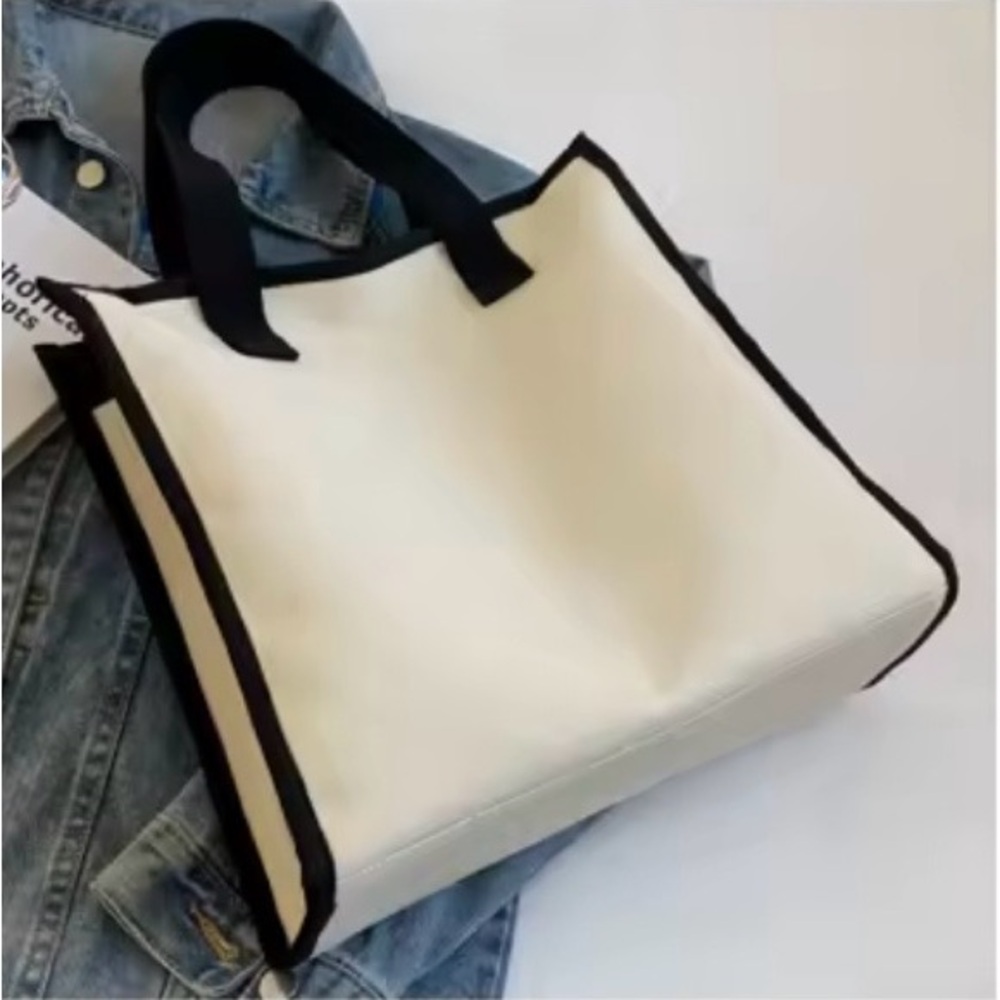 Snoopy Striped Tote Bag - Picture 4 of 8